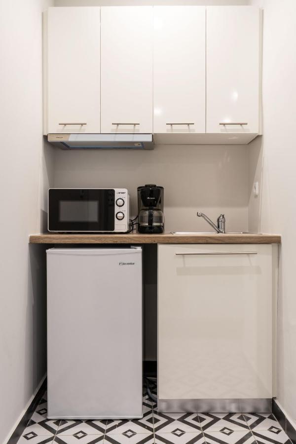 Orchid Athens Over Rooftop Studio Apartment ภายนอก รูปภาพ